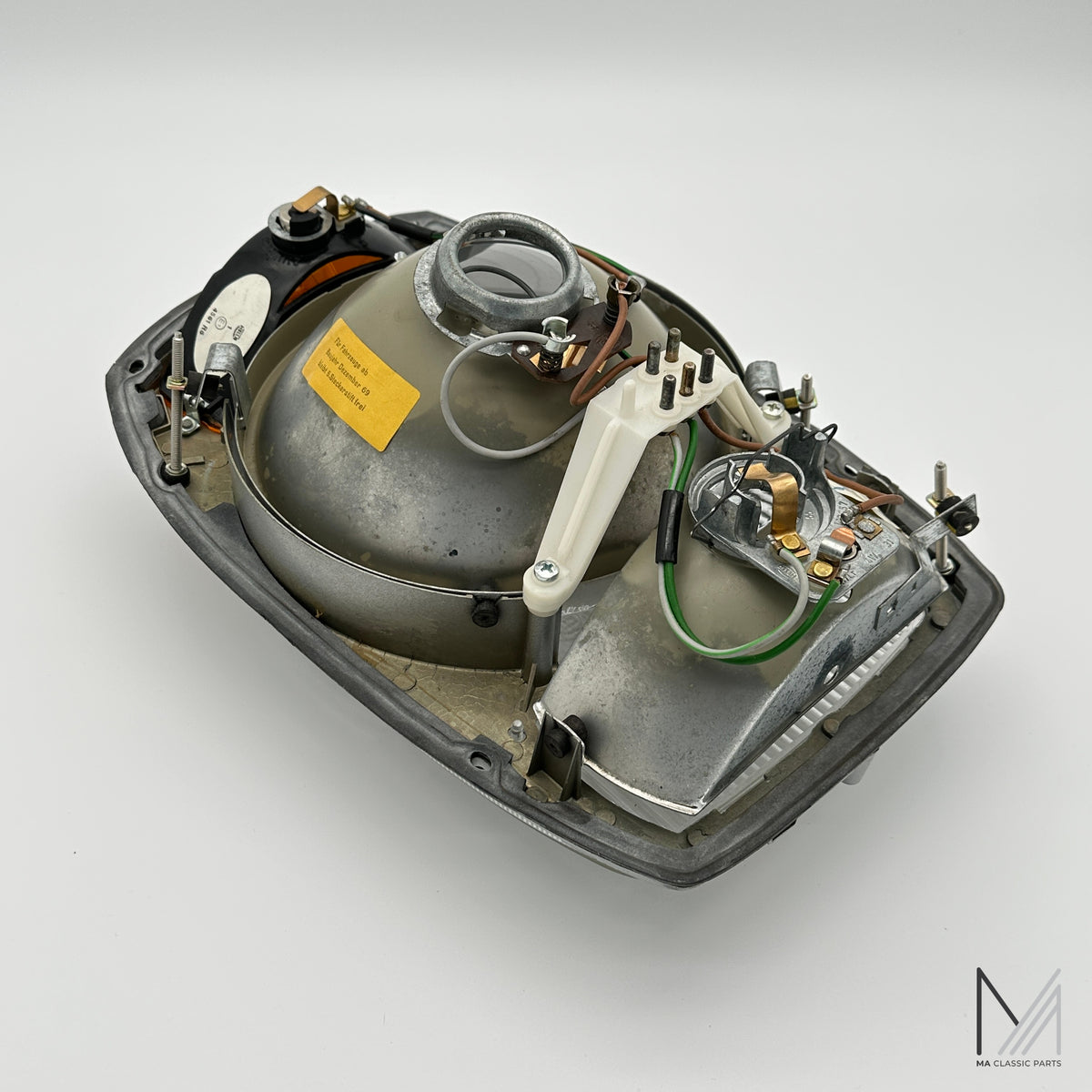 Mercedes-Benz /8 W114 W115 Hella Scheinwerfer 1ER 001 166-00 Europa – Ansicht 3
