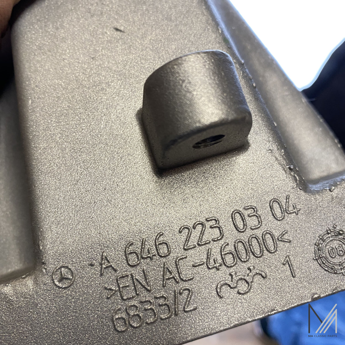 Mercedes-Benz OM646 Motorträger NOS – A6462230304 – Ansicht 2