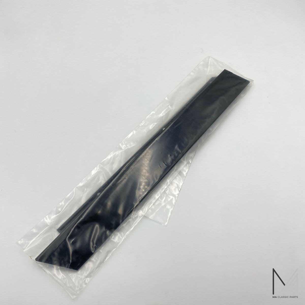 Mercedes-Benz W251 Zierblende NOS – A2516901889