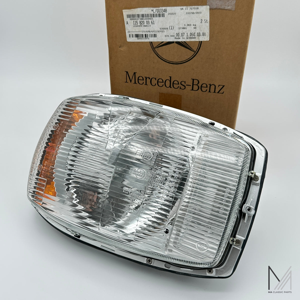 Mercedes-Benz /8 W114 W115 Scheinwerfer A 115 820 03 61 Hella NEU – A1158200361