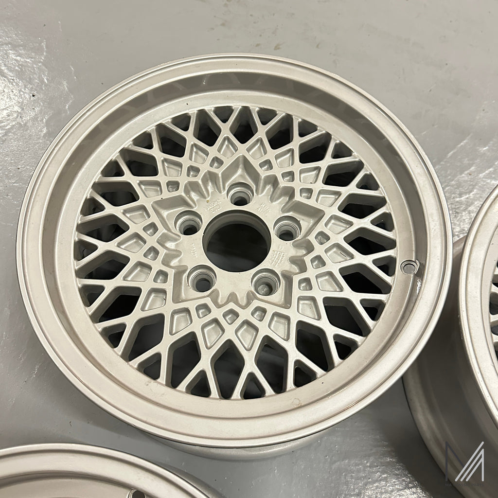 AMIL Kreuzspeichen Alufelgen Satz 7x15 5-Loch Mercedes Made in Belgium – Ansicht 4