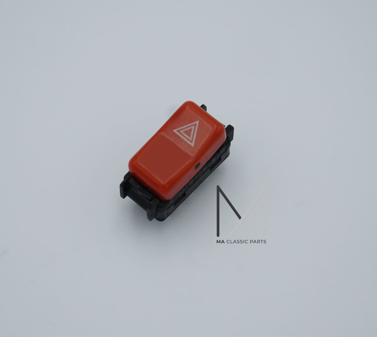 Mercedes-Benz W124 W201 Schalter Warnblinklicht A1248200110