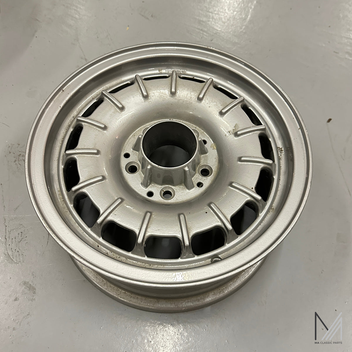 Centra Barock Felge Nachbau 6x14 ET30 KBA40410 Mercedes W123