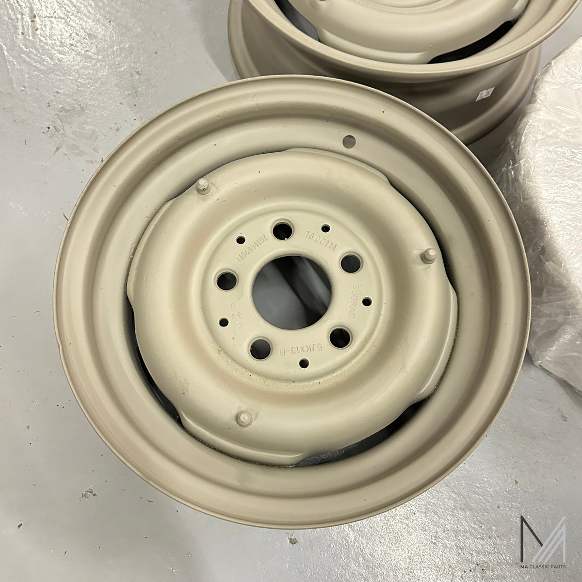 Mercedes-Benz W110 Stahlfelgen 3 Stk. 5Jx13 A1104001102 Heckflosse – Ansicht 2