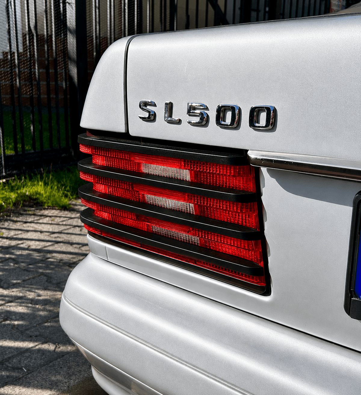 Mercedes-Benz Rückleuchten-Zierleisten Styling-Set R129 SL NEU – A1298203564 – Ansicht 5