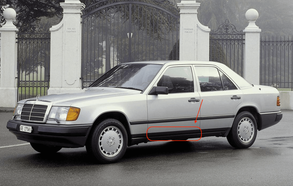 Mercedes-Benz Zierleiste Vordertür unten links W124 – A1246900362 – Ansicht 3