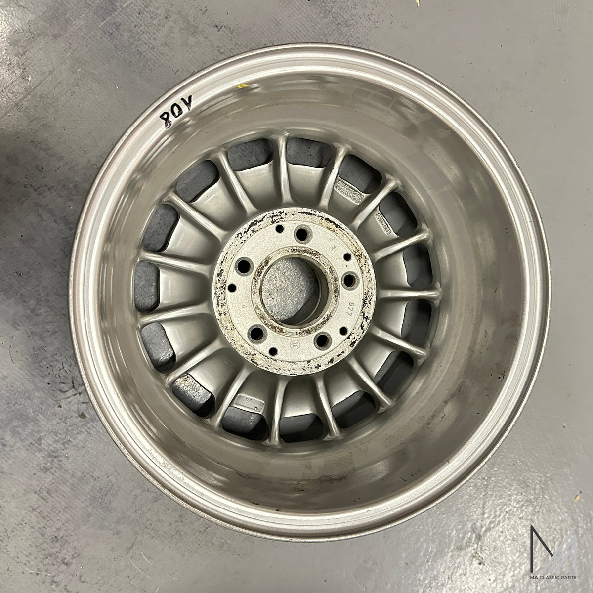 Mercedes-Benz Barock Felge 6x14 ET30 A1084000902 W108 W114 W123 – Ansicht 2