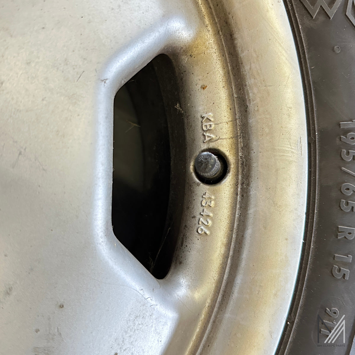 INTRA Alufelgen 3 Stück 7x15 KBA43126 Mercedes mit Winterreifen 195/65 R15 – Ansicht 5