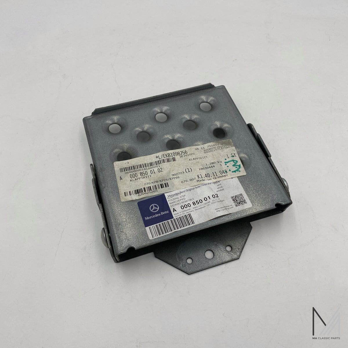 Mercedes-Benz Sprinter Klapptritt NOS – A0008500102