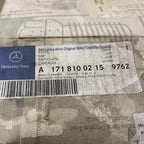 Mercedes-Benz W171 Spiegelfußblende NOS – Ansicht 4