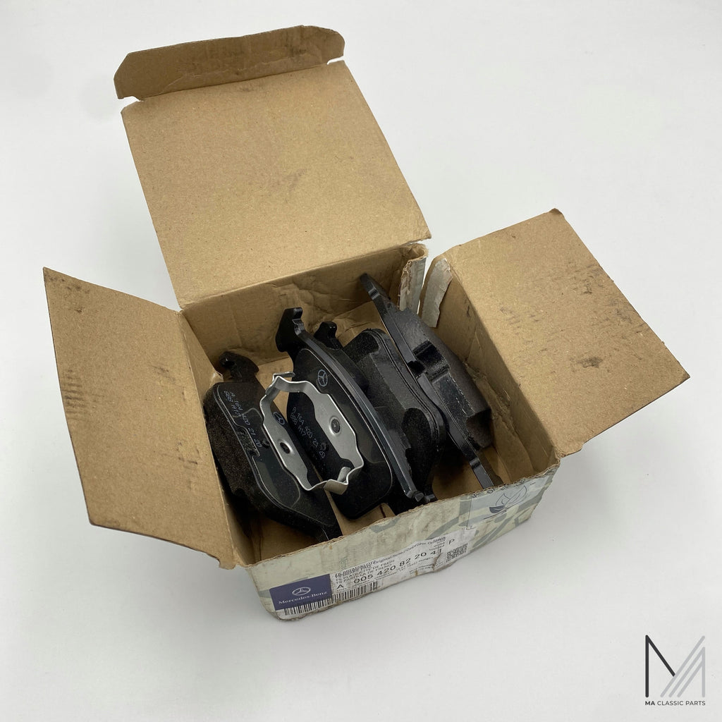 Mercedes-Benz Bremsbeläge A005420822041 NOS