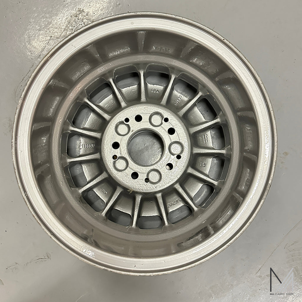 Centra Barock Felge Nachbau 6x14 ET30 KBA40410 Mercedes W123 – Ansicht 3