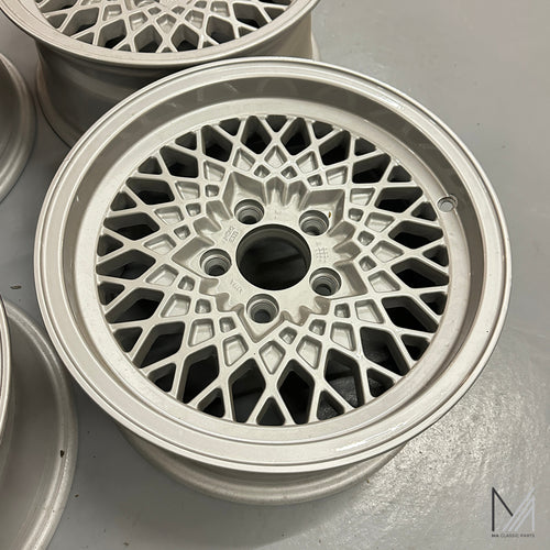 AMIL Kreuzspeichen Alufelgen Satz 7x15 5-Loch Mercedes Made in Belgium – Ansicht 2