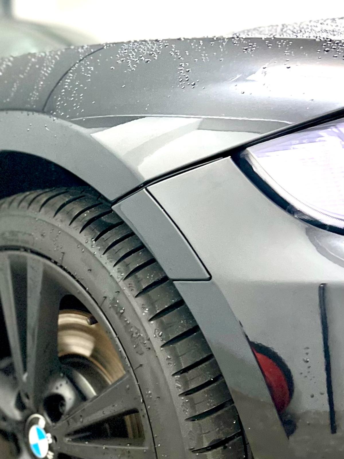 BMW Z4 Seitlich Marker Zierleiste Abdeckung Set von li. u. re. Schwarz Saphir – Ansicht 7