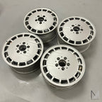 Mercedes-Benz W124 Alufelgen Satz 15-Loch Gullideckel 6,5x15 ET48 – A1244010802