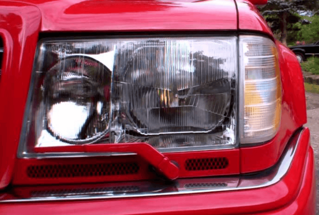 Mercedes-Benz Scheinwerfer-Zierblenden Lufteinlass 2er-Satz W124 Grundiert – A1248891763