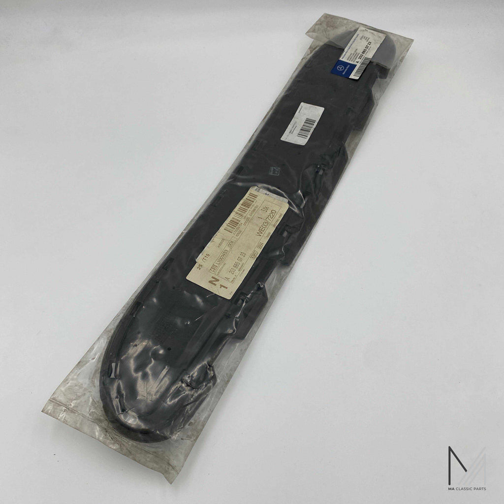 Mercedes-Benz W203 Abdeckung NOS – A2038850723