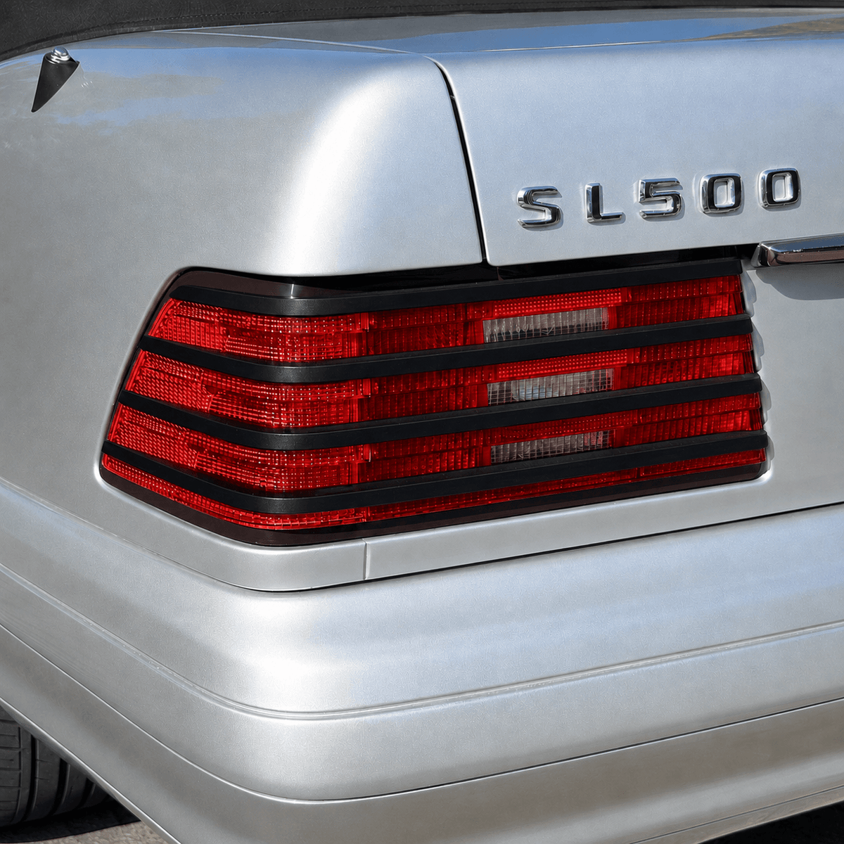 Mercedes-Benz Rückleuchten-Zierleisten Styling-Set R129 SL NEU – A1298203564 – Ansicht 2