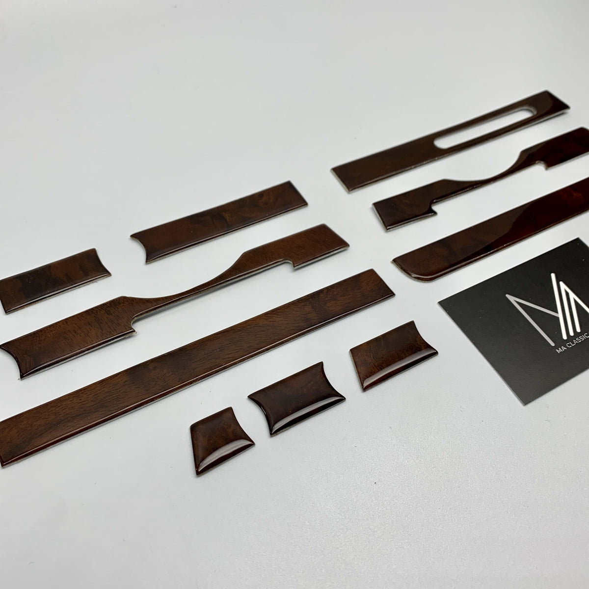 Holzleisten Armaturenbrett Set Wurzelholz R107 W107 EU & US Modell NEU – Ansicht 2