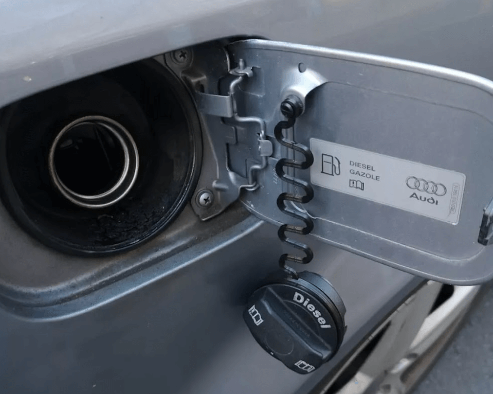 Audi Tankdeckel Halteband verstärkt A4 B6 NEU – Ansicht 2