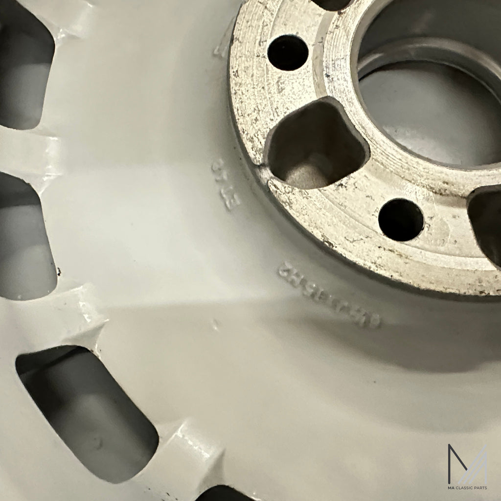 Mercedes-Benz W124 Alufelgen Satz 15-Loch Gullideckel 6,5x15 ET48 – A1244010802 – Ansicht 7