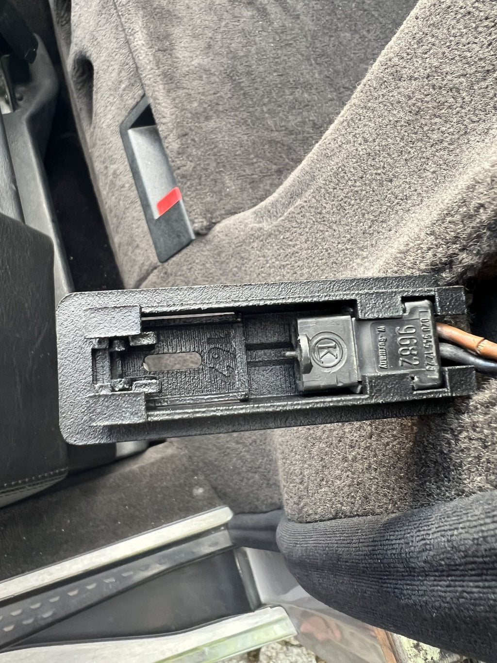Mercedes-Benz R129 Hardtop Defrost Stopfen Abdeckung Mercedes-Benz – A1296920000 – Ansicht 9